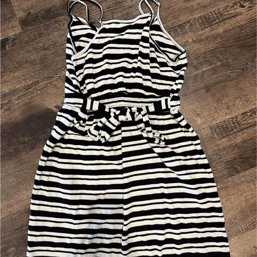 Darling Spring/Summer Dresses - Picture 4 of 4